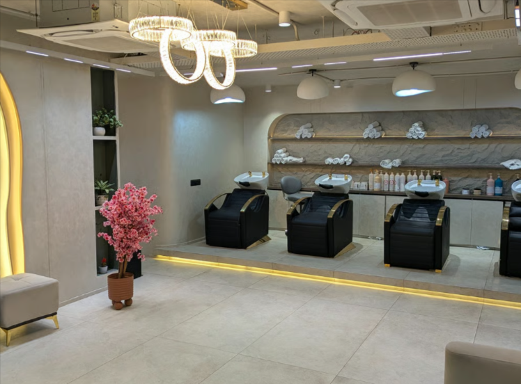 Marbella Salon